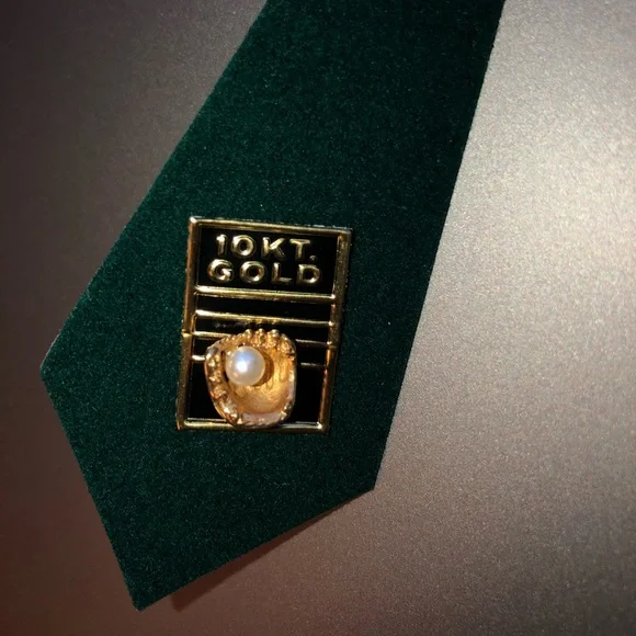 10kt baseball genuine pearl mitt glove tie tack softball pitcher - Picture 5 of 12